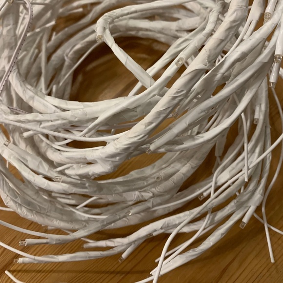 10 ft white birch LED garland - Picture 3 of 4